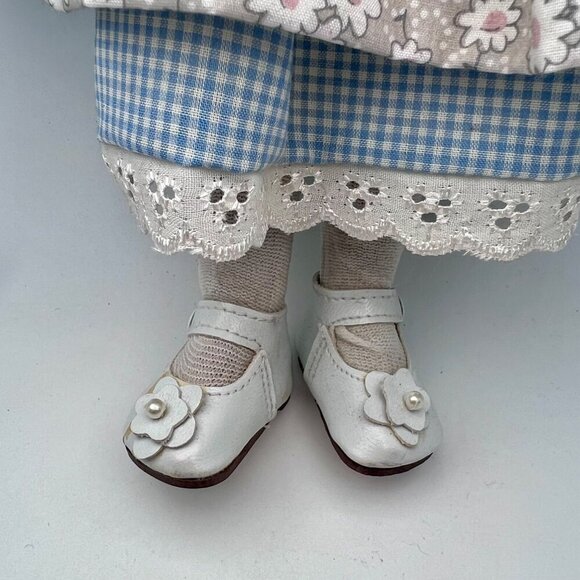 Vintage Porcelain Girl Doll 16” Blue Gingham Dress Floral Apron 90s Decor - Picture 4 of 8